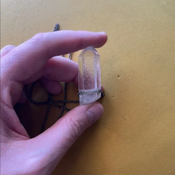 Crystal-like Pendant Necklace - Picture 9 of 10